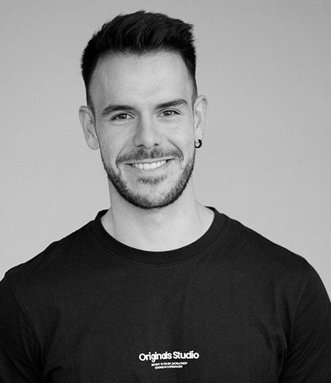 Adrián Errea